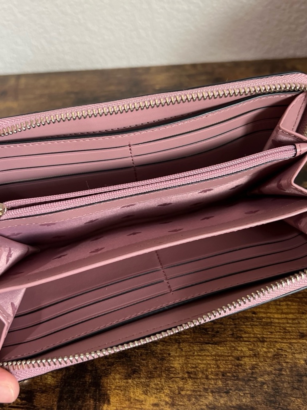 kate spade Pink Floral Zip Wallet Like new - Picture 4 of 8